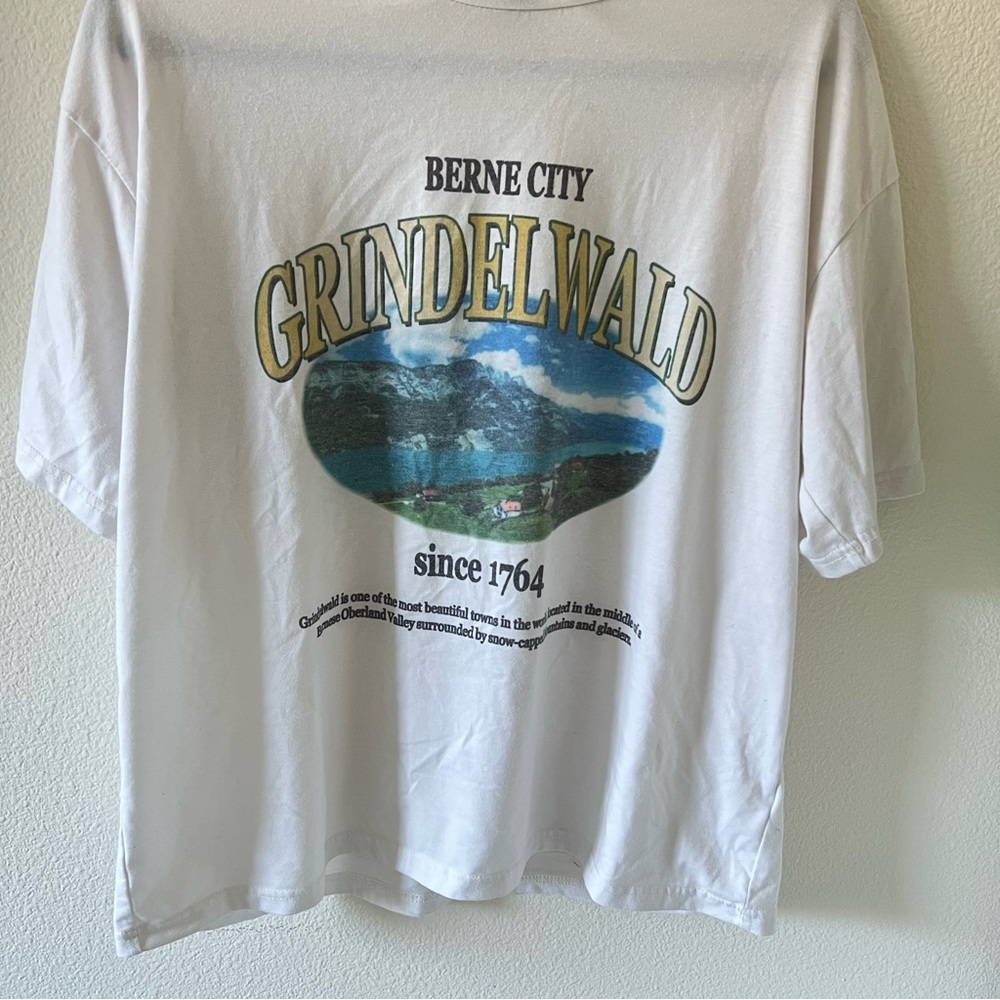 Dazy Cute Graphic Oversized Top - Picture 2 of 8